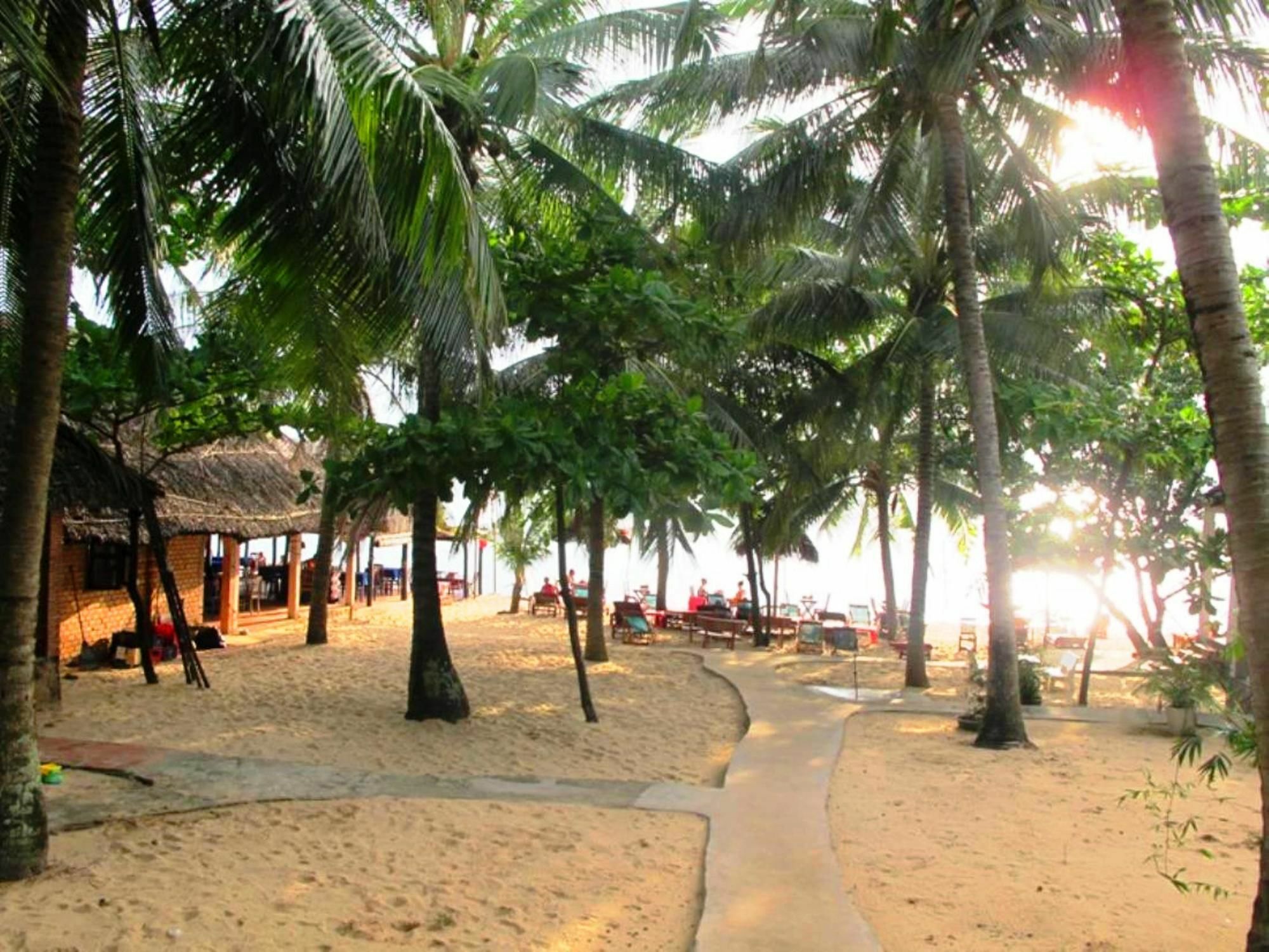 Nhat Lan Resort Дуонг-Донг Экстерьер фото